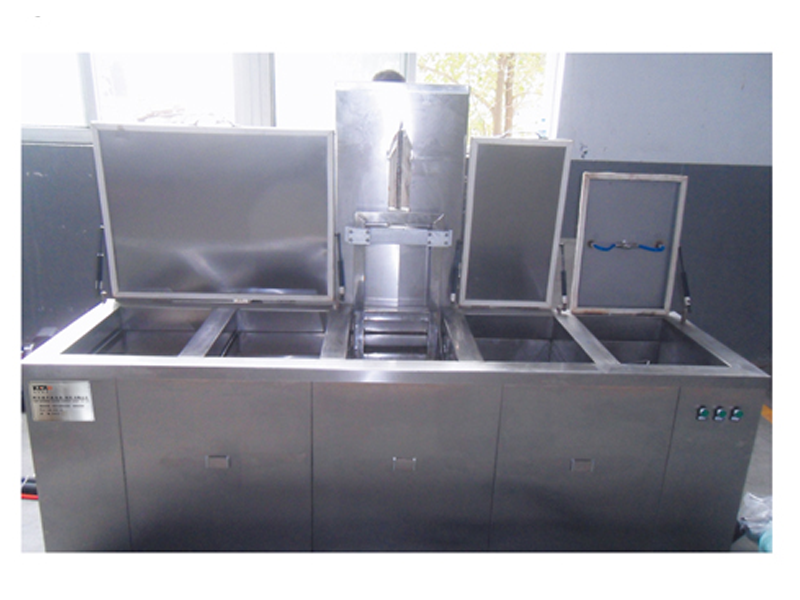 使用多槽超聲波清洗機(jī)有哪些事項(xiàng)需要格外注意？